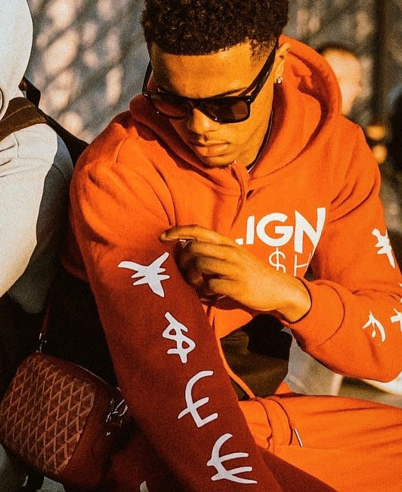 SIGNATURE HOODIE RED